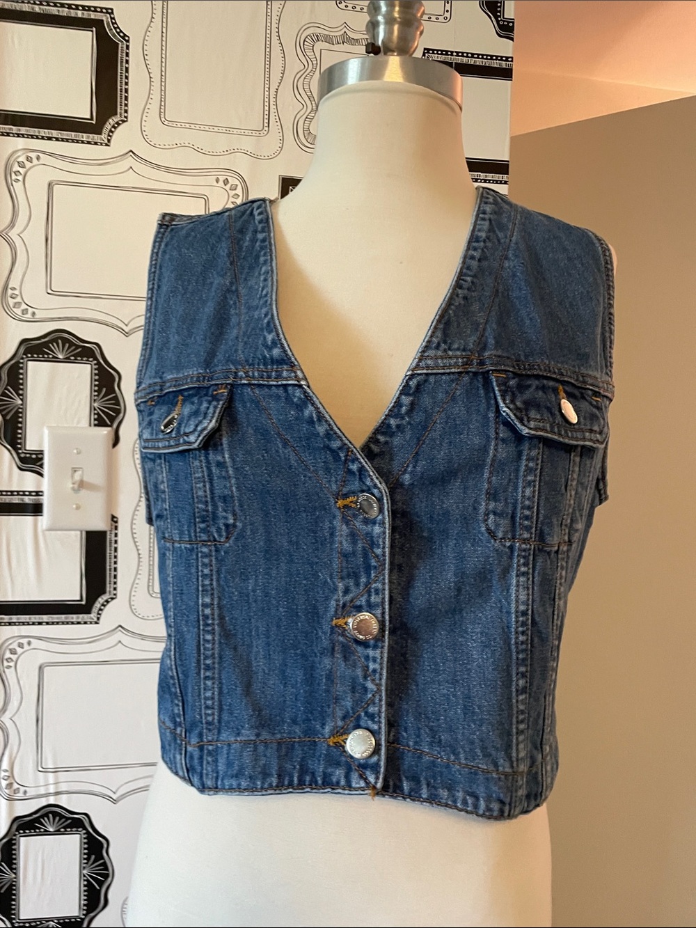 Universal Thread Blue Denim Button-Front Vest